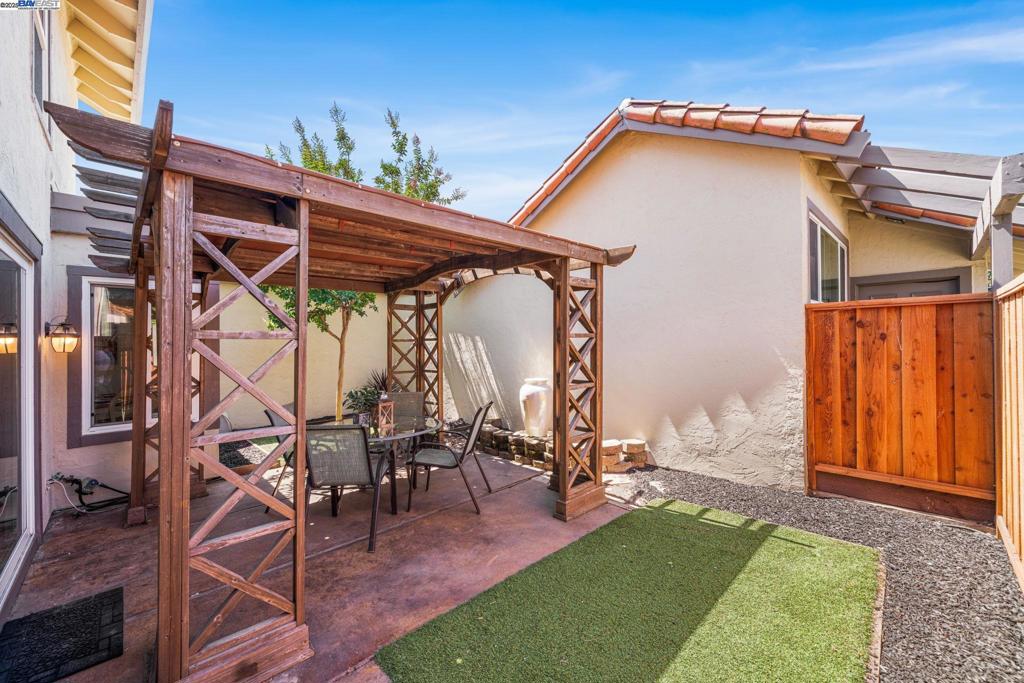 PARK VILLAS - Residential