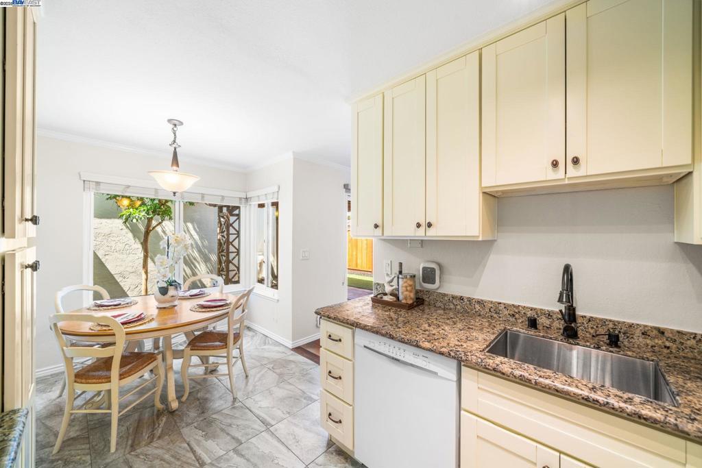 PARK VILLAS - Residential