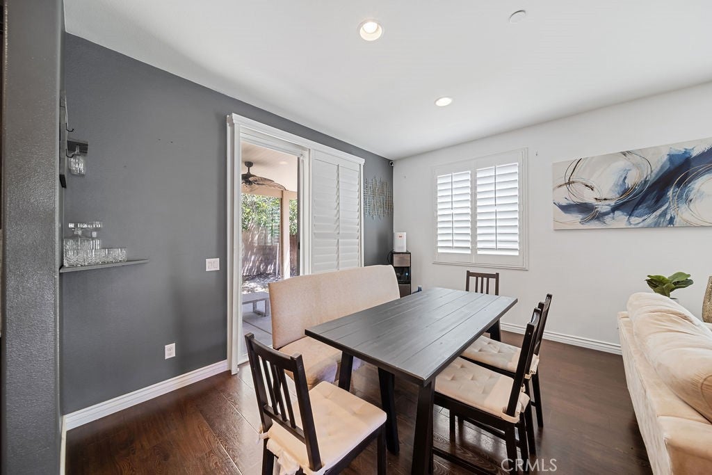 17582 Comfrey Dr.