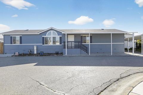 Photo of 120 Dixon Landing, Milpitas, CA 95035 (MLS # ML82038380)