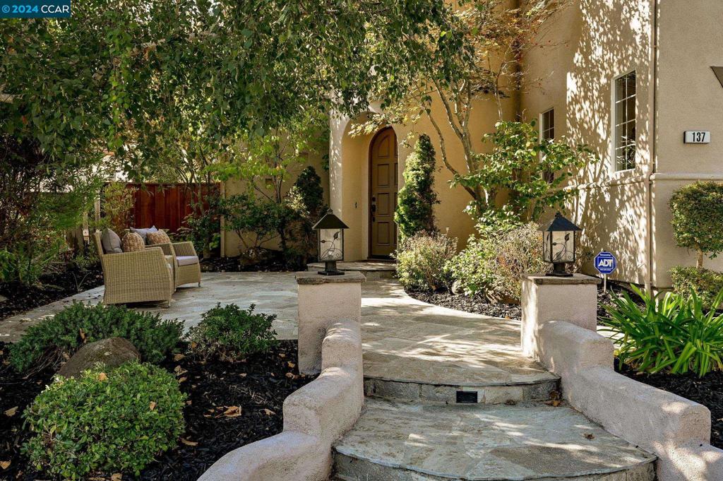 BRIDGES - Residential