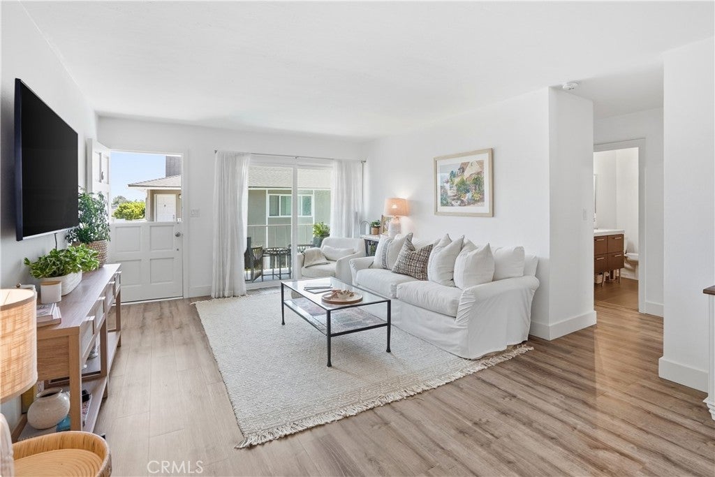 1228 Rutland RD 6, Newport Beach CA 92660