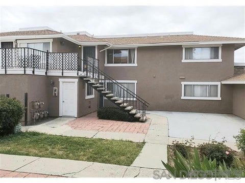 Photo of 1225 Arcadia Ave Ave, Vista, CA 92084 (MLS # 260025912SD)