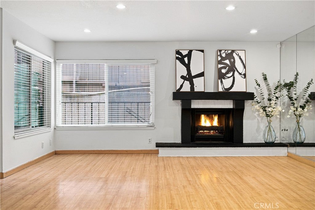 4675 Willis Avenue 105