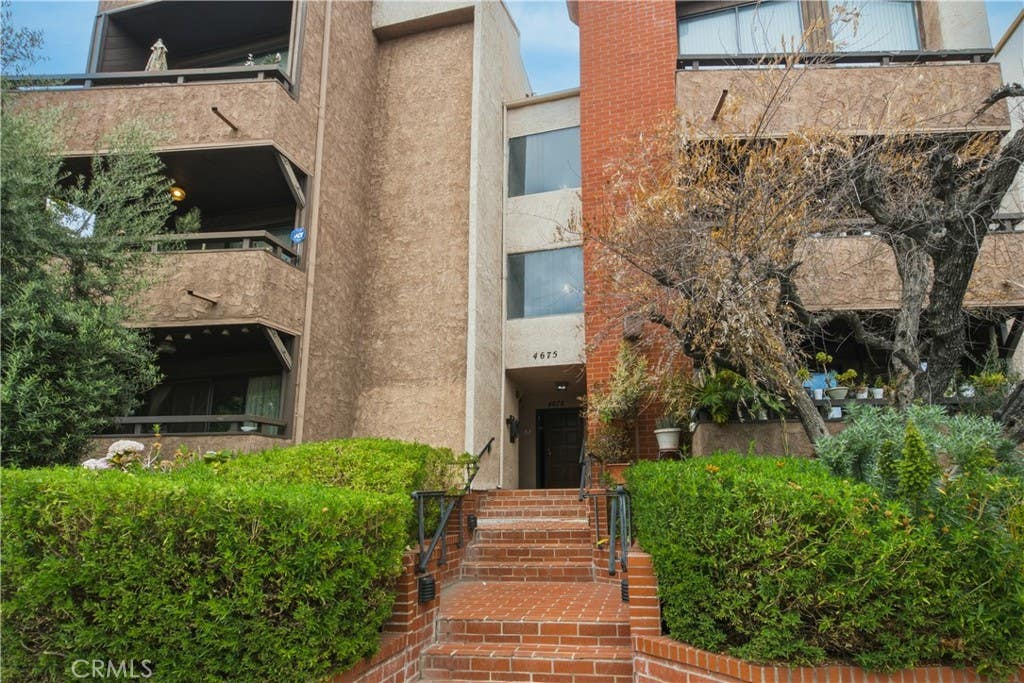 Photo of 4675 Willis Avenue #105, Sherman Oaks, CA 91403 (MLS # SR26140893)