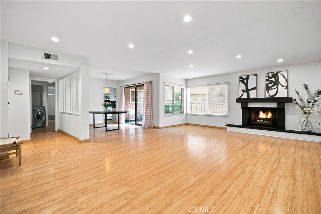 4675 Willis Avenue 105