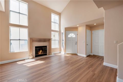 19017 Gault Street 103 Reseda CA 91335