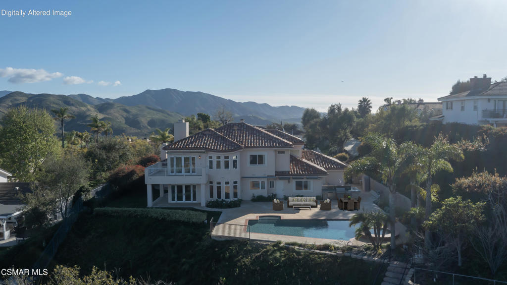 7111 Los Coyotes Place