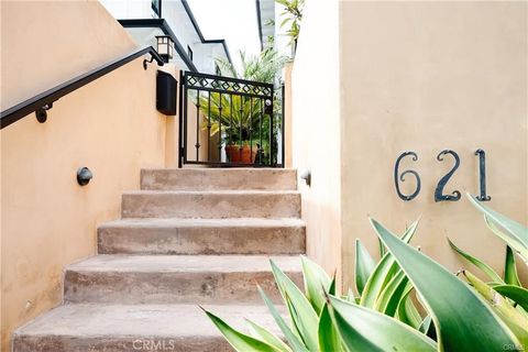 Photo of 621 31st St, Manhattan Beach, CA 90266 (MLS # SB26013382)