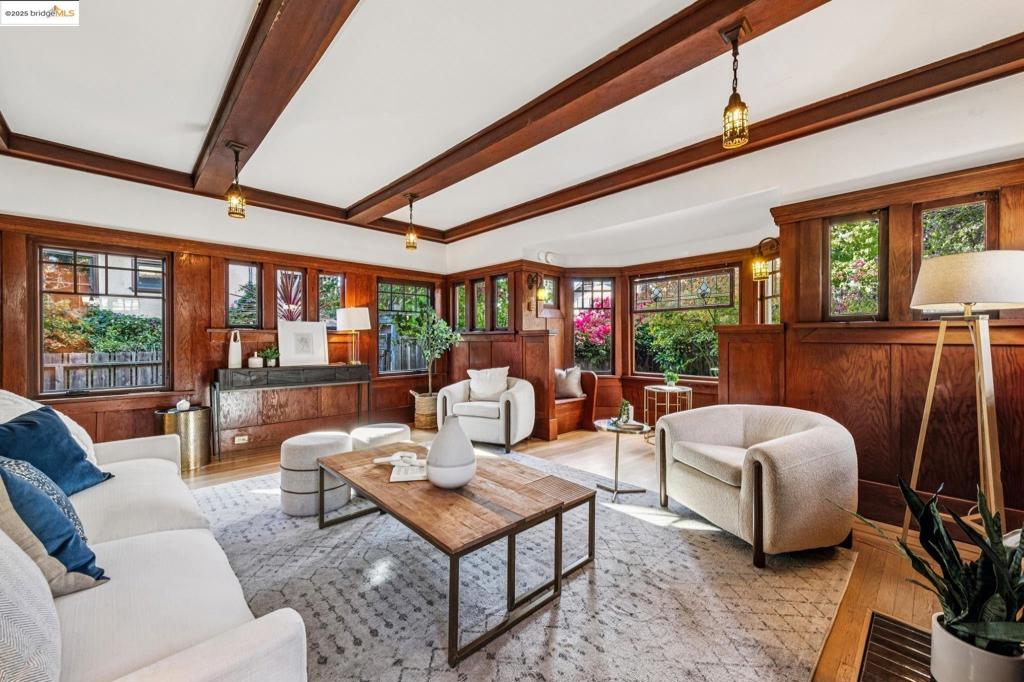 ROCKRIDGE - Residential