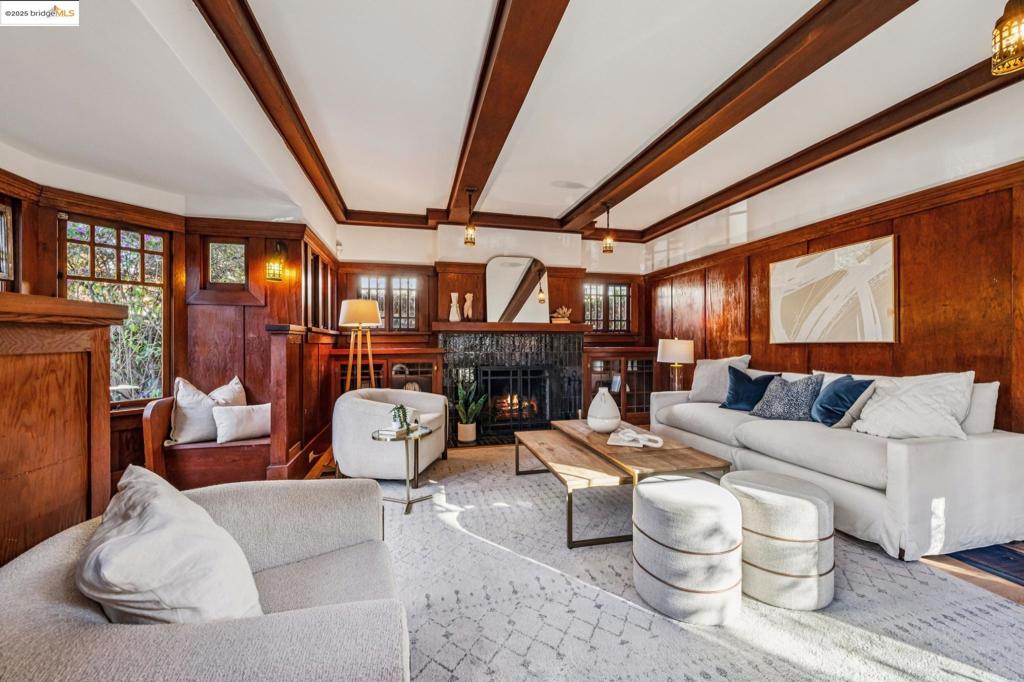 ROCKRIDGE - Residential