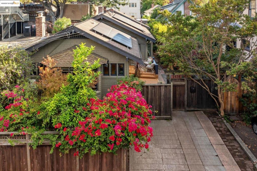 ROCKRIDGE - Residential