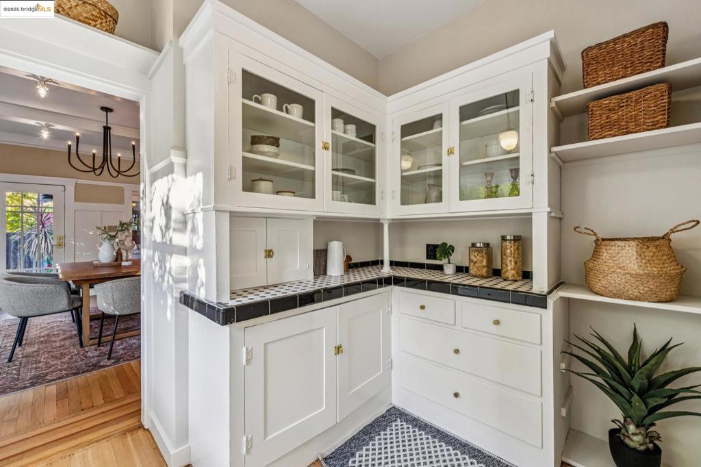 ROCKRIDGE - Residential