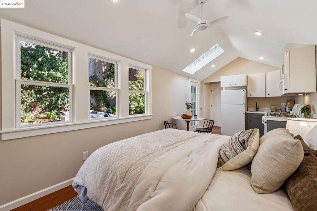 ROCKRIDGE - Residential