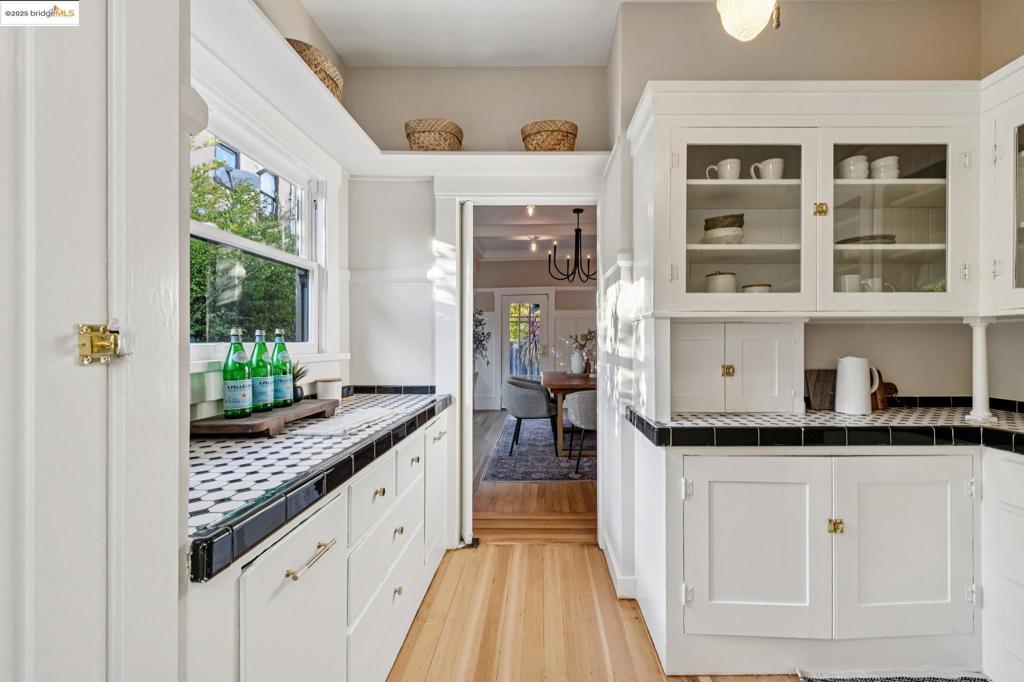 ROCKRIDGE - Residential