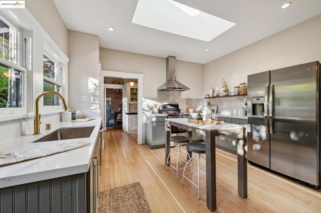 ROCKRIDGE - Residential