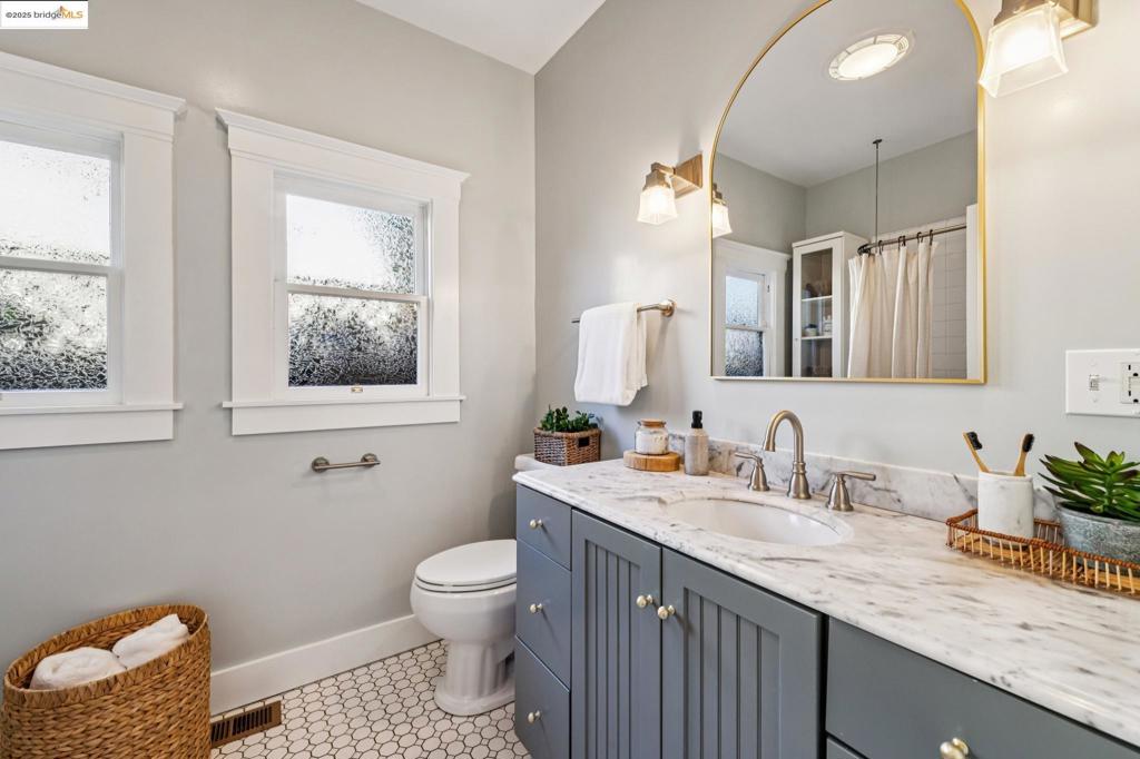 ROCKRIDGE - Residential