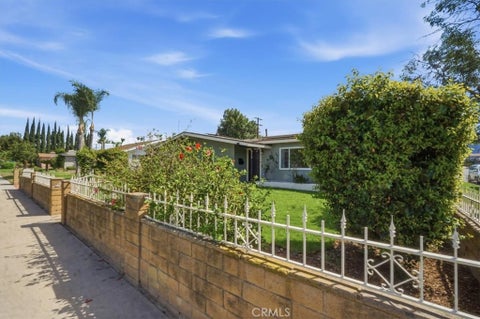Tiny photo for 228 W Hacienda DR, Corona, CA 92882 (MLS # OC26200555)