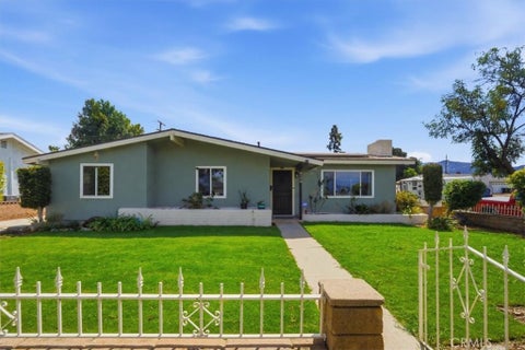 Photo of 228 W Hacienda DR, Corona, CA 92882 (MLS # OC26200555)