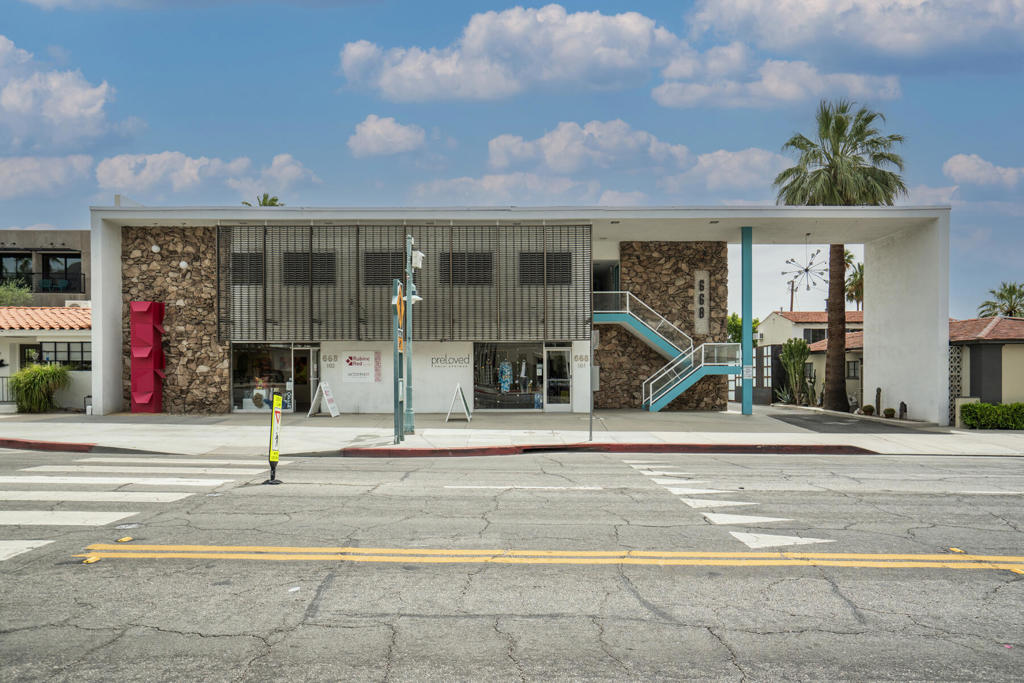 664 668 Palm Canyon Drive