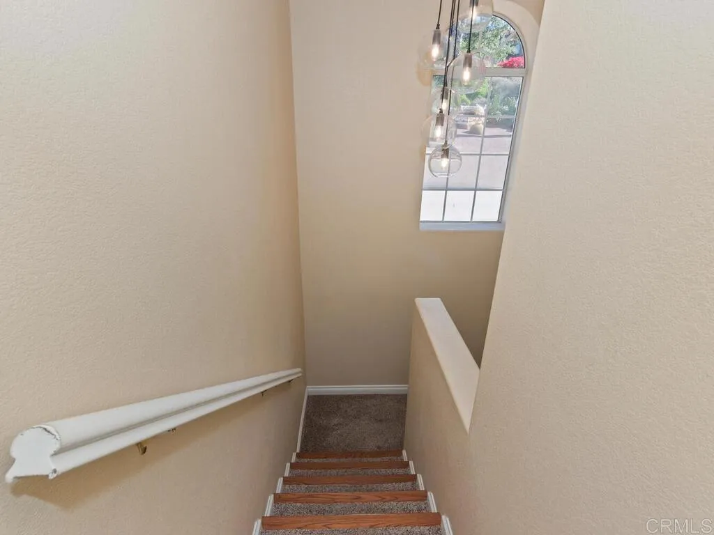 Fallbrook, California 92028, United States, 5 Bedrooms Bedrooms, ,5 BathroomsBathrooms,Residential,Active,254343