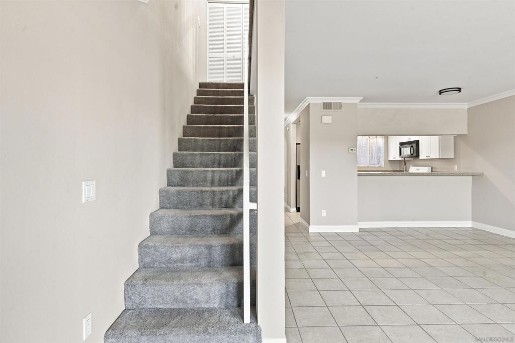 5704 Camino Del Cielo 203