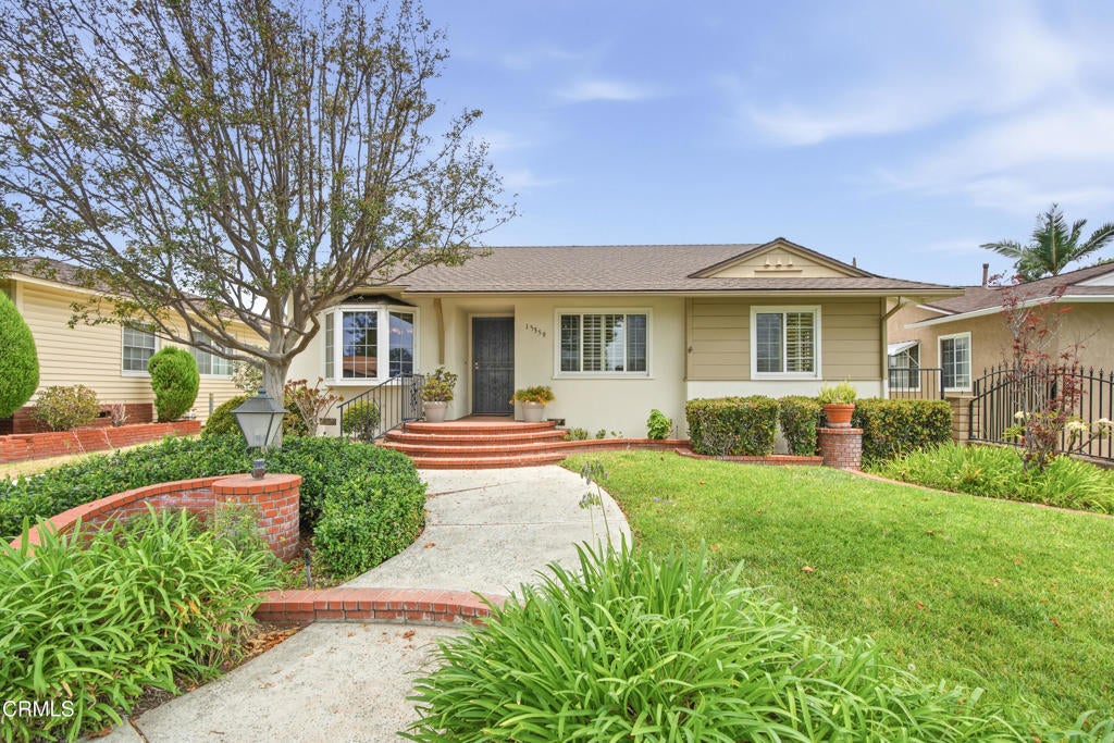 15359 La Salos Drive