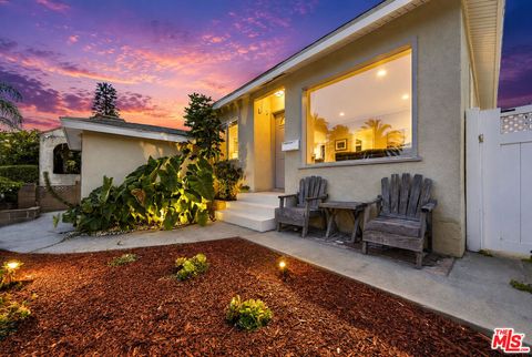 Photo of 719 N Cabrillo Avenue, Los Angeles, CA 90731 (MLS # 26858449)