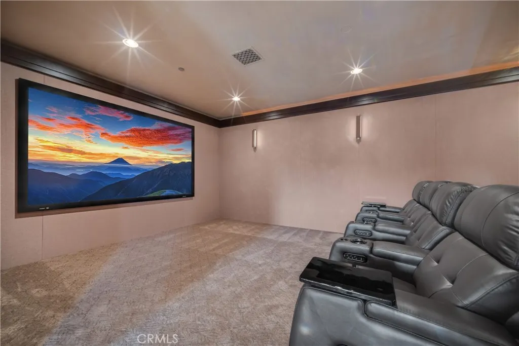 Calabasas, California 91302, United States, 6 Bedrooms Bedrooms, ,7 BathroomsBathrooms,Residential,Active,105039