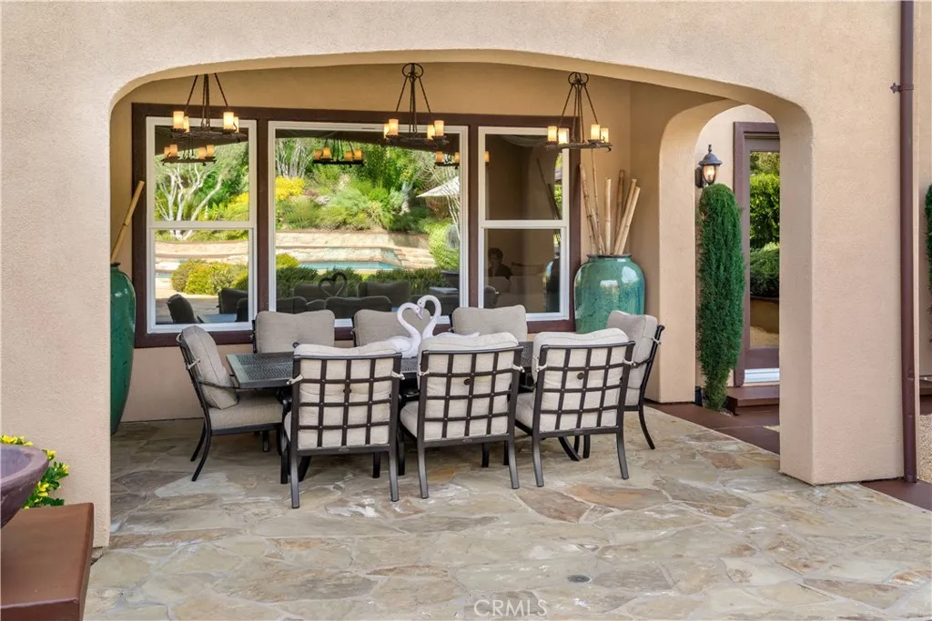 Calabasas, California 91302, United States, 6 Bedrooms Bedrooms, ,7 BathroomsBathrooms,Residential,Active,105039