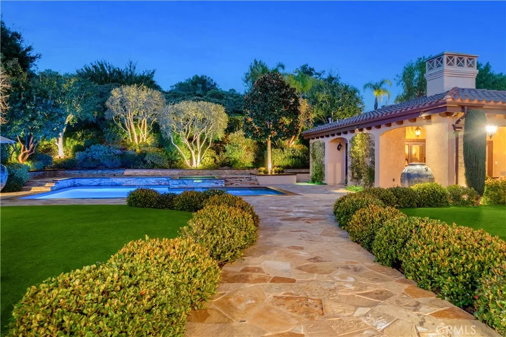 Calabasas, California 91302, United States, 6 Bedrooms Bedrooms, ,7 BathroomsBathrooms,Residential,Active,105039