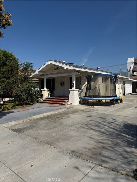 Photo of 461 W Harvard Street #A, Glendale, CA 91204 (MLS # GD26075364)