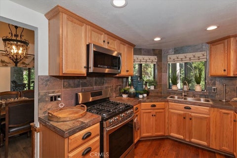 Tiny photo for 27456 White Fir Dr, Lake Arrowhead, CA 92352 (MLS # IG26225448)