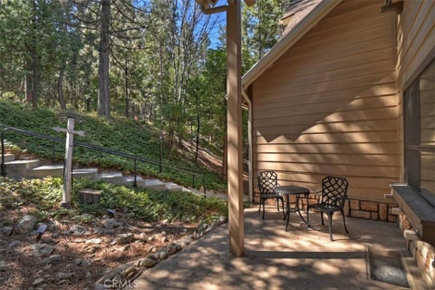 Tiny photo for 27456 White Fir Dr, Lake Arrowhead, CA 92352 (MLS # IG26225448)