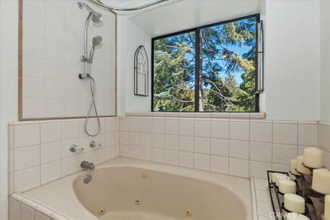 Tiny photo for 27456 White Fir Dr, Lake Arrowhead, CA 92352 (MLS # IG26225448)