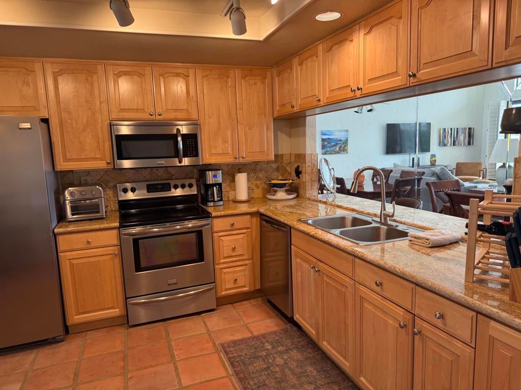 54057 Oakhill