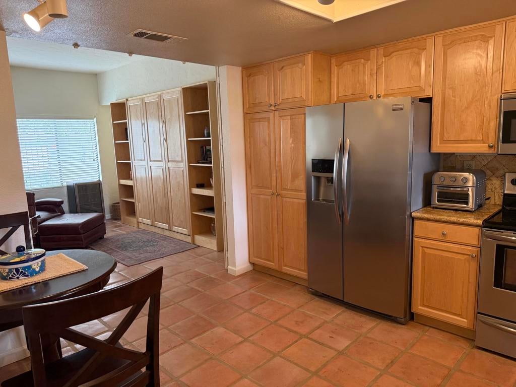 54057 Oakhill