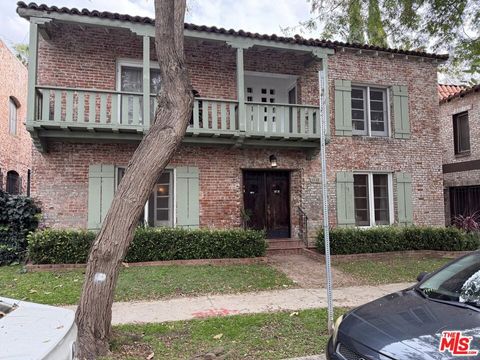 Photo of 1132 N Vista Street #4, West Hollywood, CA 90046 (MLS # 26653161)