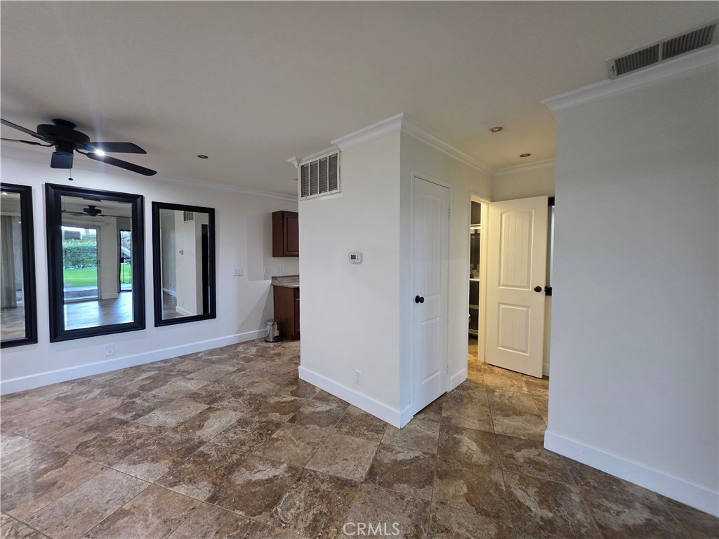 Palm Springs Villas I (33115) - Residential