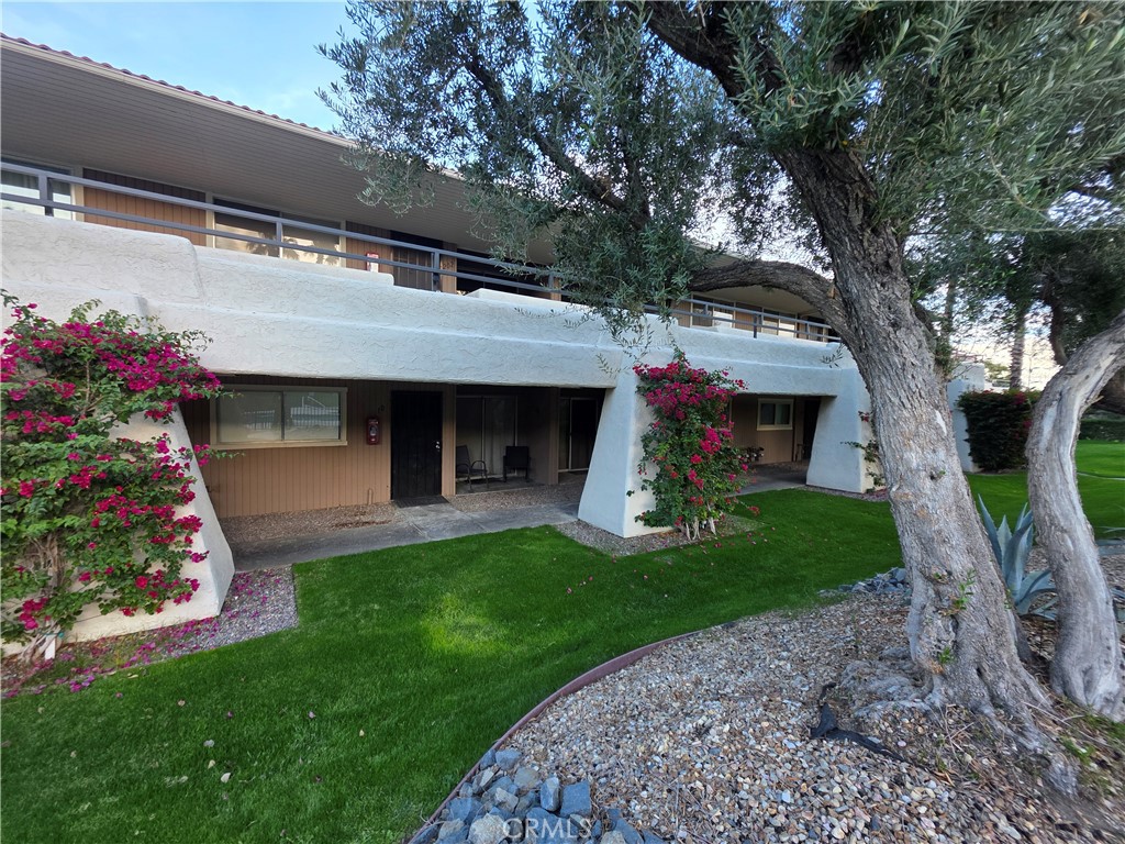 Palm Springs Villas I (33115) - Residential