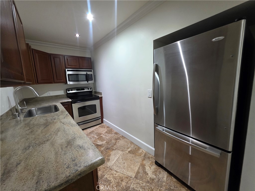 Palm Springs Villas I (33115) - Residential