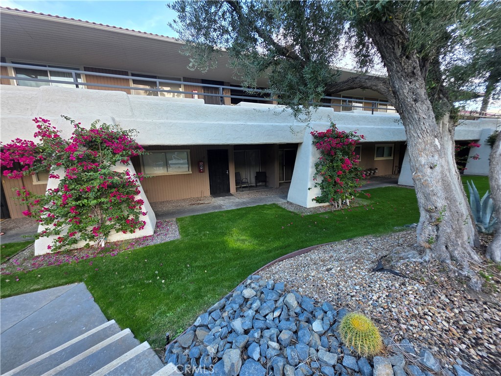 Palm Springs Villas I (33115) - Residential