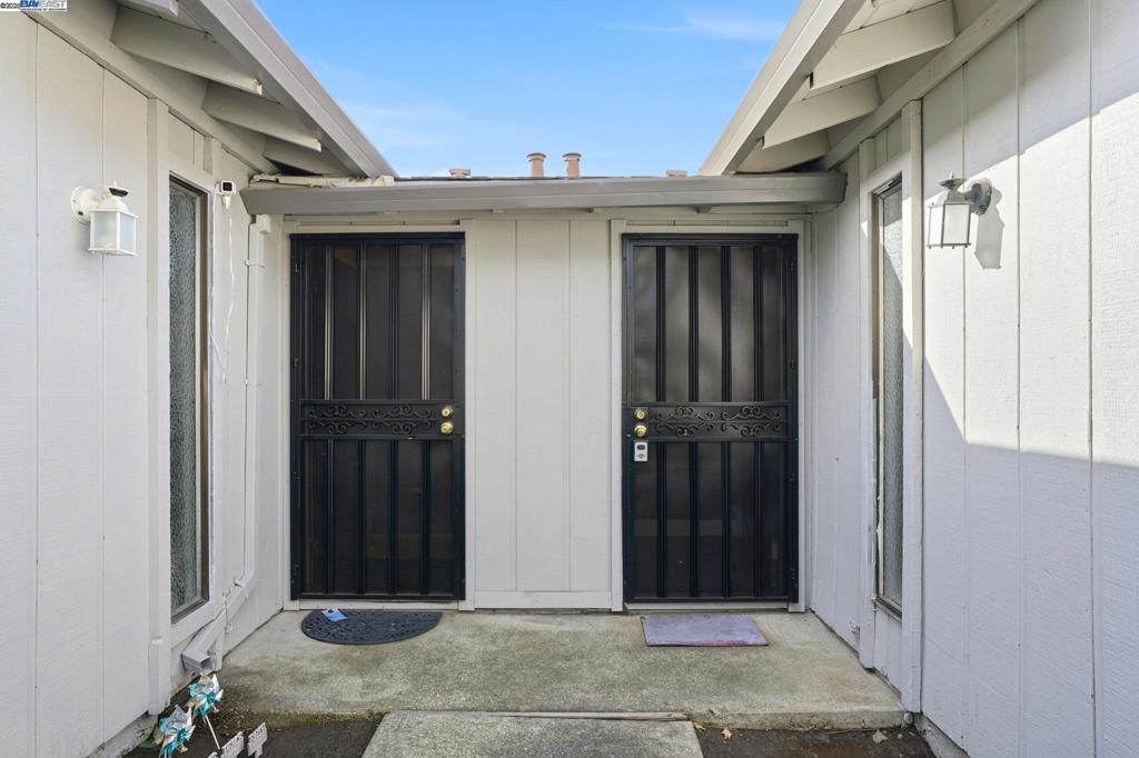 1728 Silver Creek Circle