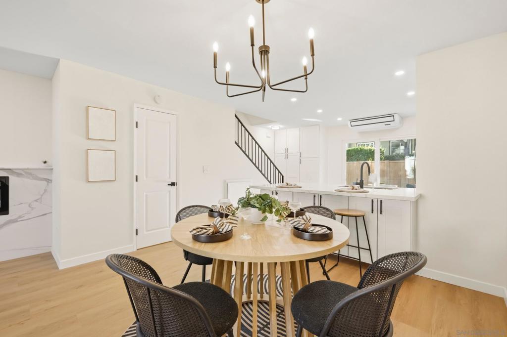 458 Ridgeway