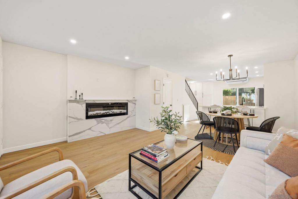 458 Ridgeway