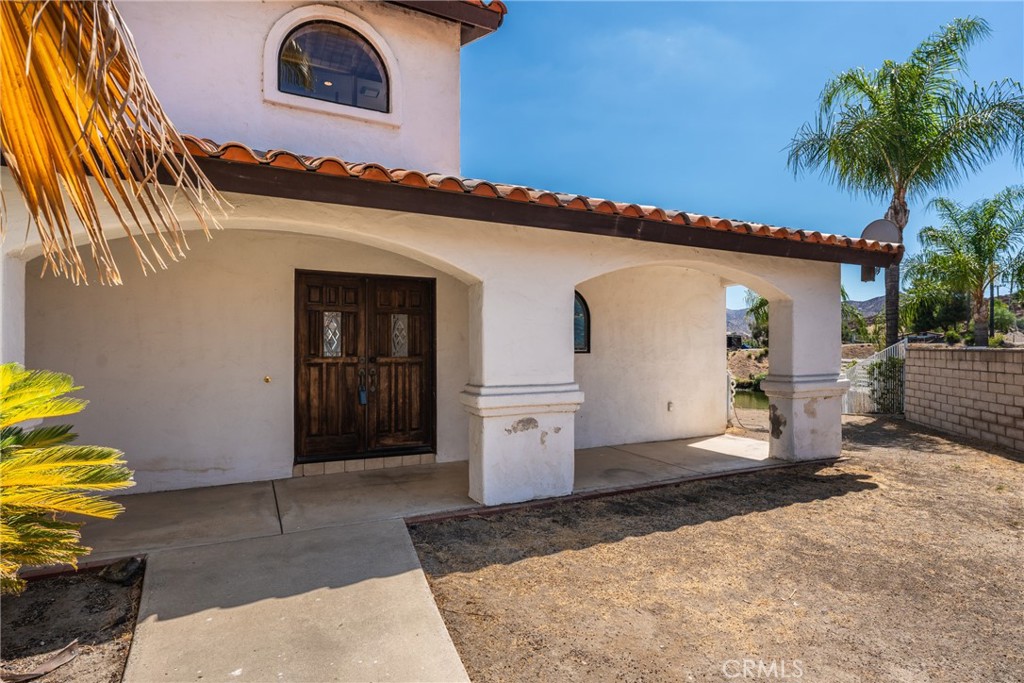 21998 Strawberry Lane