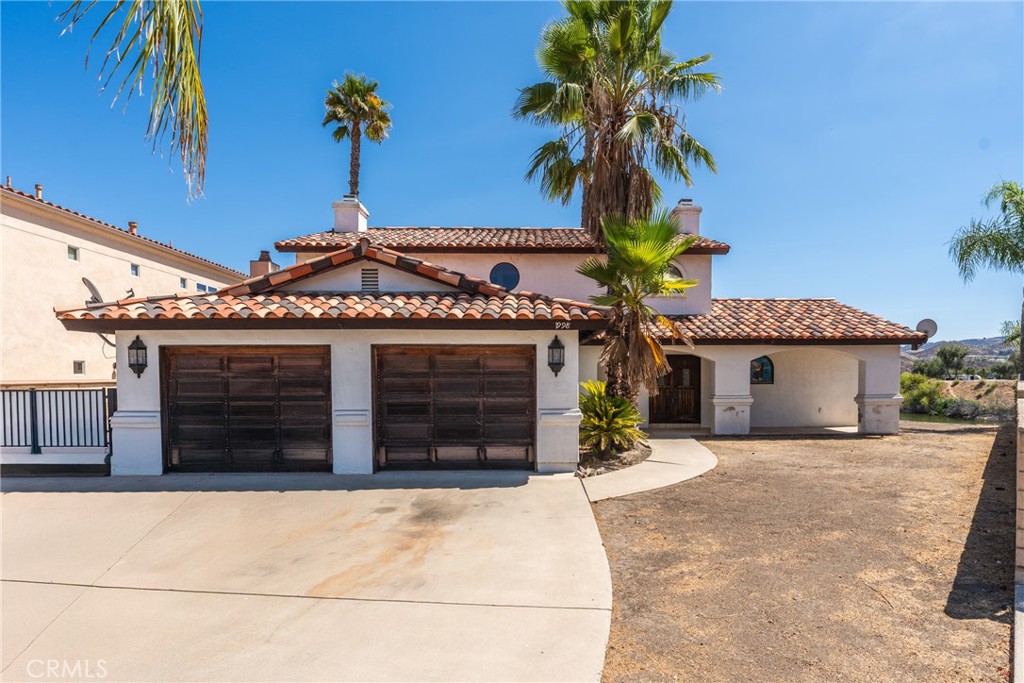 21998 Strawberry Lane