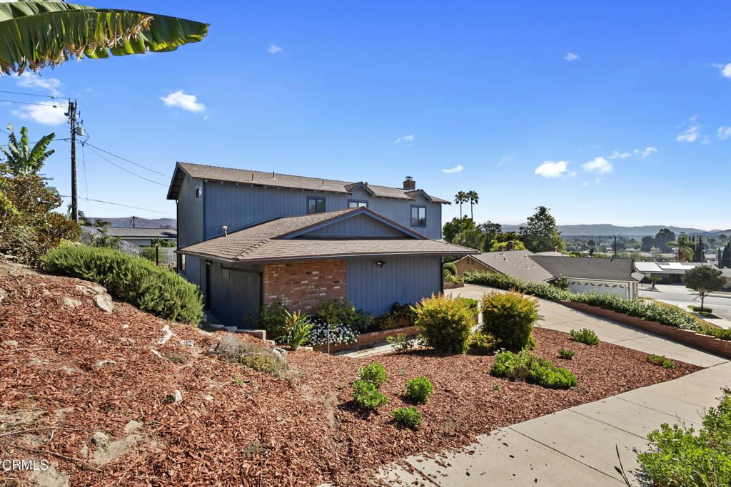 35 Robbins Court