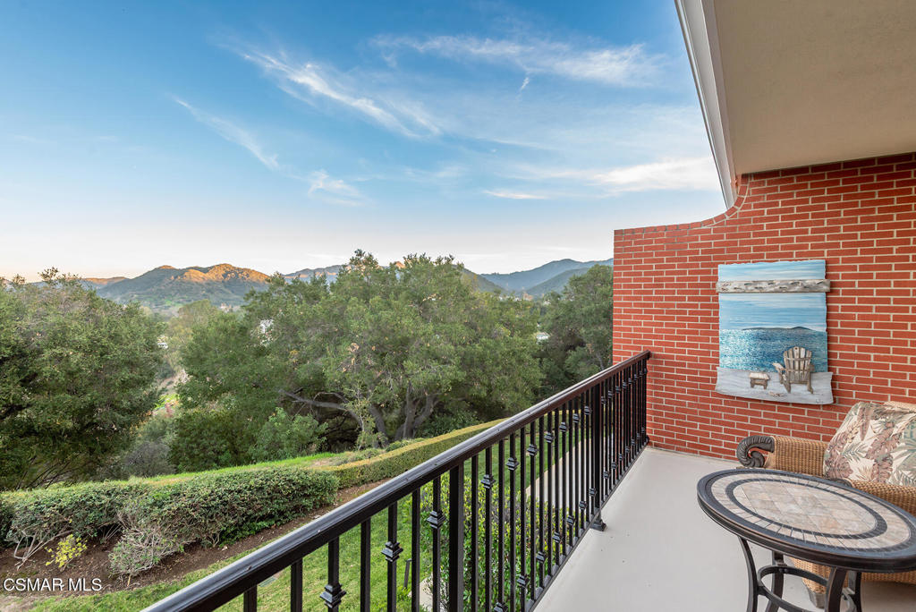 Westlake Village, California, 91361, United States, 3 Bedrooms Bedrooms, ,4 BathroomsBathrooms,Residential,Active,2011201