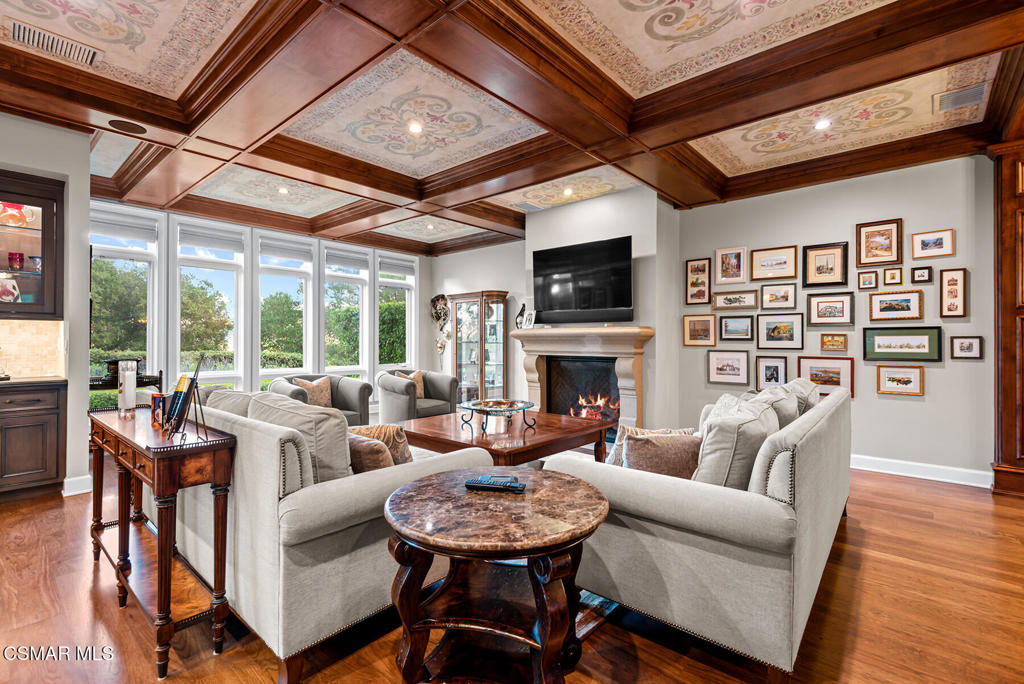 Westlake Village, California, 91361, United States, 3 Bedrooms Bedrooms, ,4 BathroomsBathrooms,Residential,Active,2011201